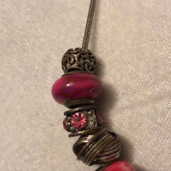 Handmade Pink Beads Necklace - Picture 3 of 8